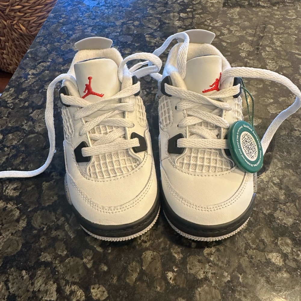 Nike Air Jordan 4 Retro Toddler Sneakers
